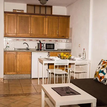 1 Bedroom In Parque Cattleya, Playa De Las Americas * Arona (Tenerife)